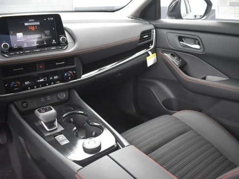 New 2026 Nissan Rogue SV image 32