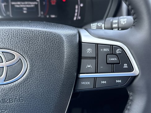 Used 2024 Toyota Grand Highlander XLE image 22