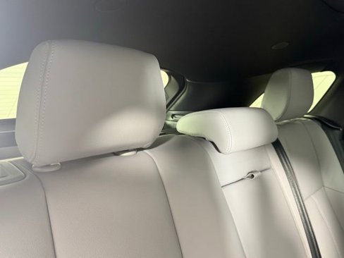 Used 2026 Land Rover Range Rover Velar S image 25