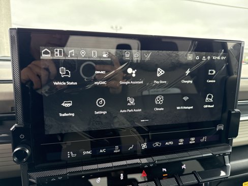 New 2026 GMC Hummer EV 4x4 Crew Cab image 14