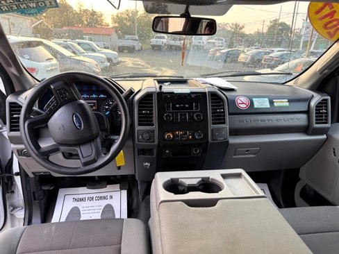 Used 2017 Ford F250 XL w/ Power Equipment Group image 16
