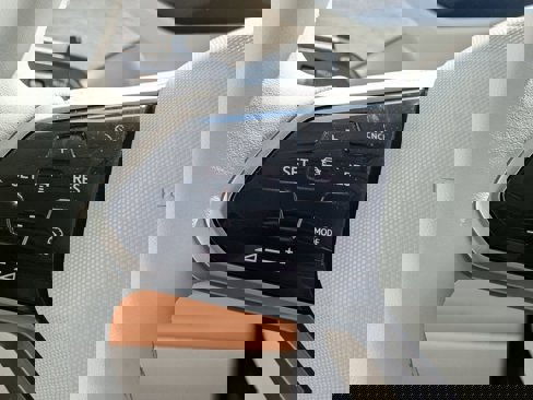 New 2025 Volkswagen ID. Buzz 1st Edition image 18