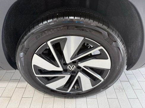 Certified 2025 Volkswagen Atlas SEL image 36