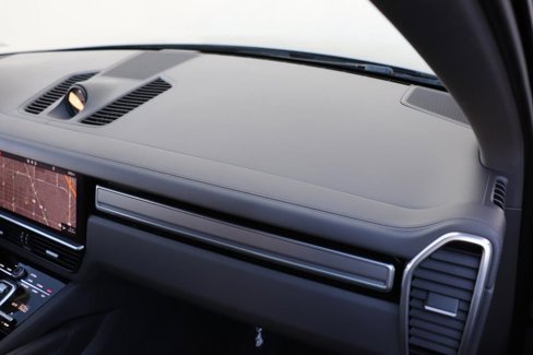 Used 2021 Porsche Cayenne image 49