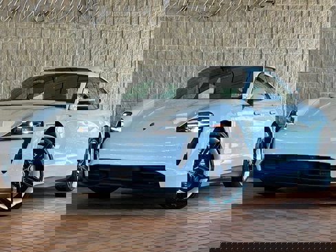 Used 2024 Porsche Taycan image 2