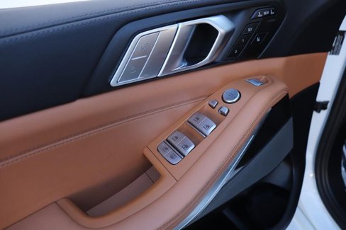 Used 2021 BMW X7 xDrive40i w/ M Sport Package image 42