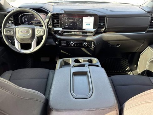 Certified 2025 GMC Sierra 1500 Elevation image 17