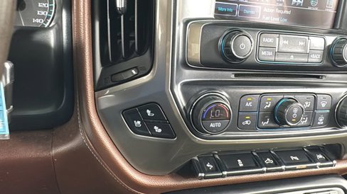 Used 2018 Chevrolet Silverado 1500 High Country image 29