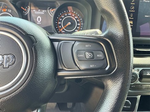 Used 2024 Jeep Wrangler Sport image 17