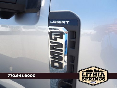 Used 2023 Ford F250 Lariat w/ Lariat Ultimate Package image 9