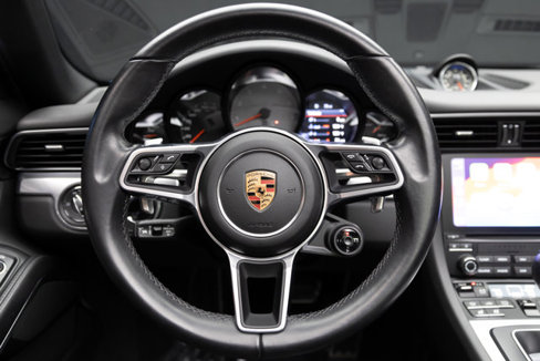 Used 2017 Porsche 911 Targa 4S image 7
