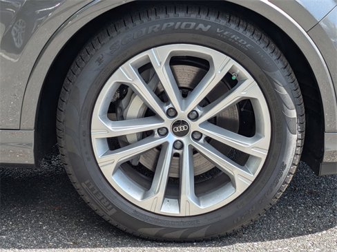 New 2026 Audi Q7 3.0T Premium Plus image 9