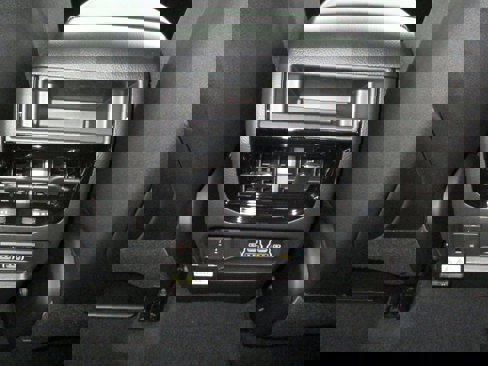 New 2025 Jeep Grand Cherokee Altitude image 38