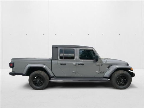 Used 2021 Jeep Gladiator Sport image 4