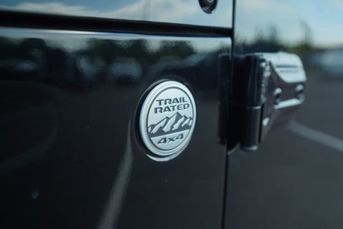 Used 2020 Jeep Wrangler Unlimited Sahara image 32