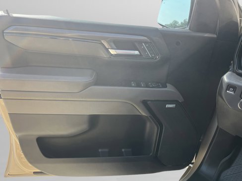 Used 2022 Chevrolet Silverado 1500 ZR2 w/ Technology Package image 22