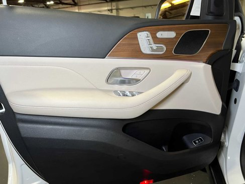 Used 2021 Mercedes-Benz GLE 350 4MATIC image 18
