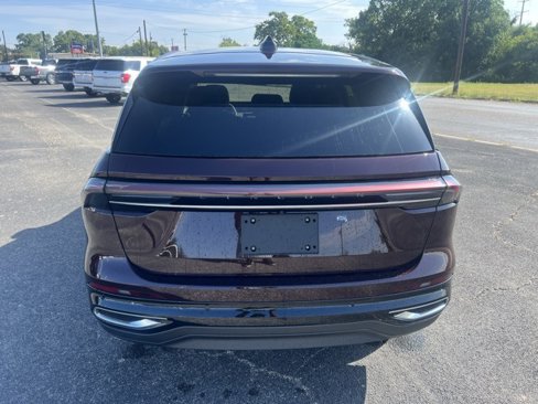 New 2025 Lincoln Nautilus Premier image 4
