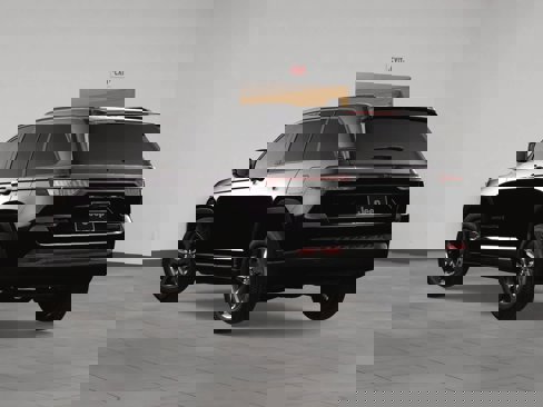New 2025 Jeep Grand Cherokee Limited image 4
