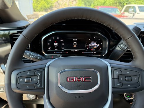 New 2025 GMC Sierra 2500 SLT w/ SLT Convenience Package image 27