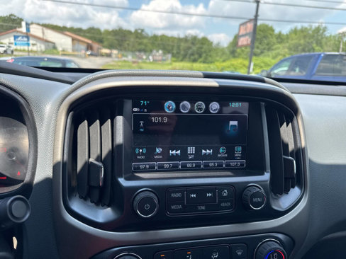 Used 2017 Chevrolet Colorado Z71 image 27