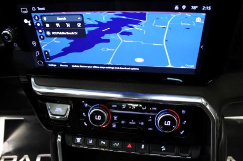 Used 2024 GMC Sierra 2500 Denali w/ Denali Reserve Package image 35