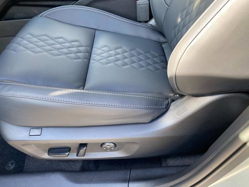 New 2025 Mitsubishi Outlander 4WD Plug-In Hybrid image 10