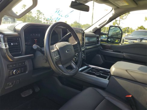 Used 2024 Ford F350 Lariat w/ Lariat Ultimate Package image 11