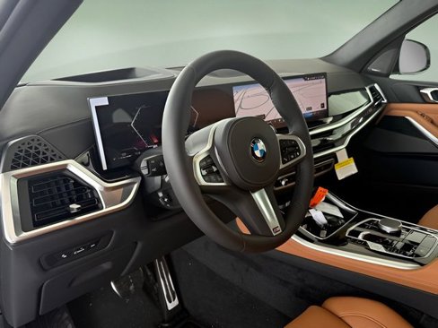 New 2026 BMW X5 xDrive40i w/ M Sport Package image 18
