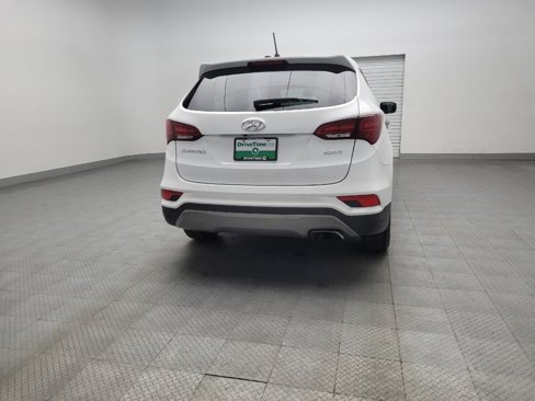 Used 2018 Hyundai Santa Fe Sport image 7