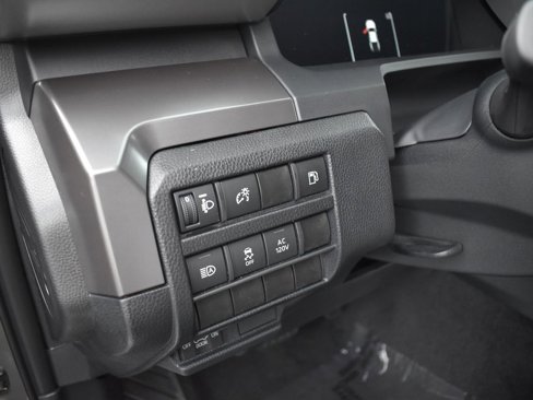 Used 2025 Toyota Tacoma TRD Off-Road image 10