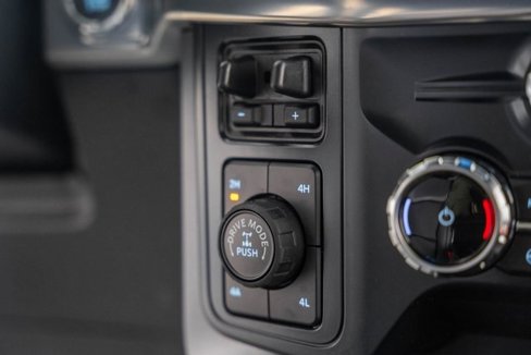 New 2025 Ford F150 Lariat w/ Equipment Group 501A Mid image 24