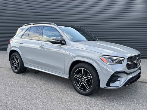 Used 2025 Mercedes-Benz GLE 450e 4MATIC image 10