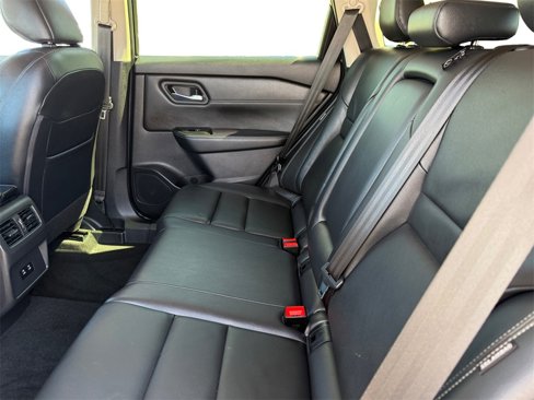 Used 2024 Nissan Rogue SL image 14