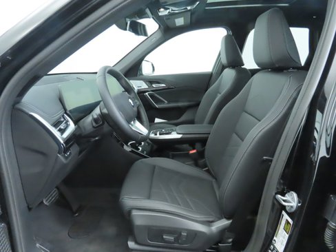 Used 2025 BMW X1 xDrive28i w/ Premium Package image 21