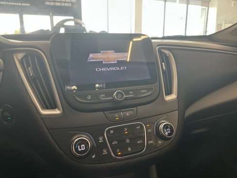 Used 2022 Chevrolet Malibu LT image 29