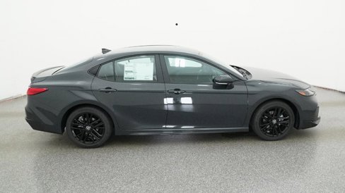 New 2026 Toyota Camry Hybrid image 11