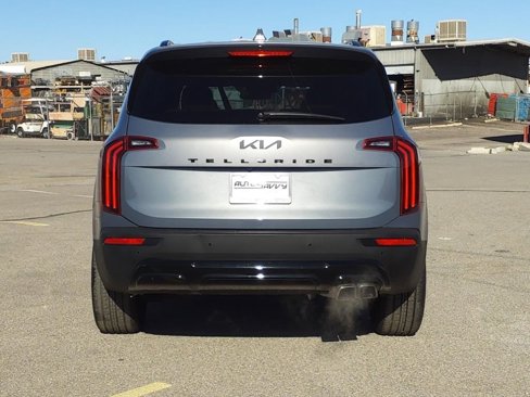 Used 2022 Kia Telluride SX w/ SX Prestige Package image 7