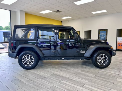 Used 2021 Jeep Wrangler Unlimited Sport image 7
