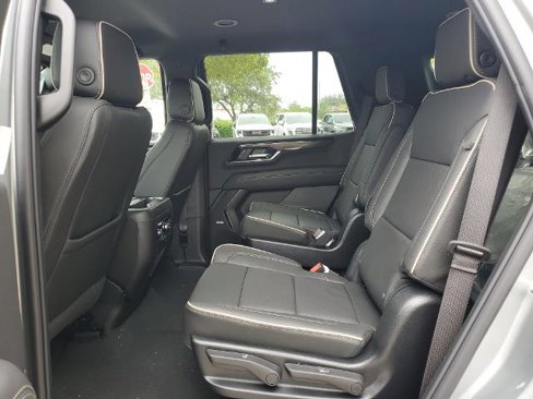 New 2025 GMC Yukon Elevation image 5