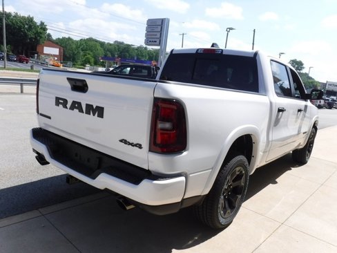 New 2026 RAM 1500 4x4 Crew Cab image 8
