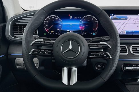 New 2026 Mercedes-Benz GLS 450 4MATIC image 18