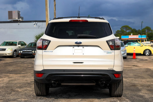 Used 2017 Ford Escape Titanium image 7
