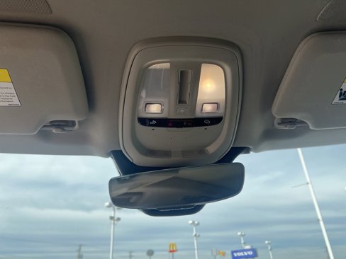 Certified 2025 Volvo XC90 B5 Core image 24