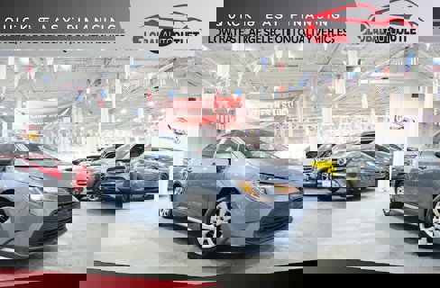 Used 2025 Toyota Corolla LE w/ Convenience Package image 1