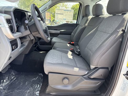 New 2025 Ford F350 4x4 Regular Cab Super Duty image 18