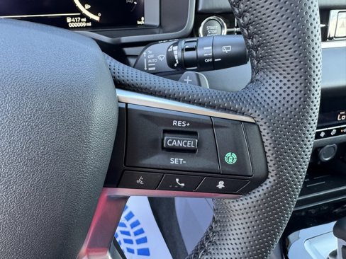 New 2025 Mitsubishi Outlander SE image 20
