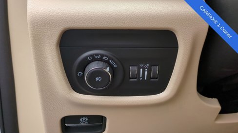 Used 2024 Jeep Grand Cherokee L Limited image 18