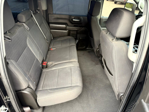Used 2024 Chevrolet Silverado 2500 Custom w/ Custom Value Package image 17