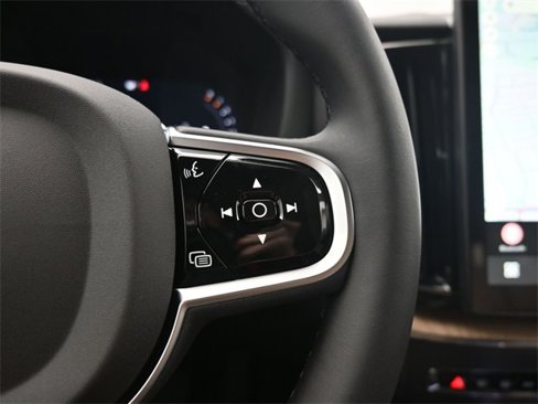 New 2026 Volvo XC60 B5 Plus w/ Protection Package Premier image 25